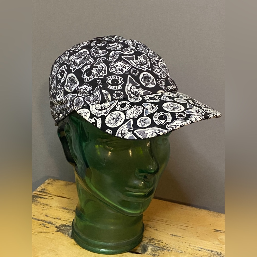 Rare Kenzo Designer Black & White brim hat. Tiger, eye, fish pattern. Adjustable